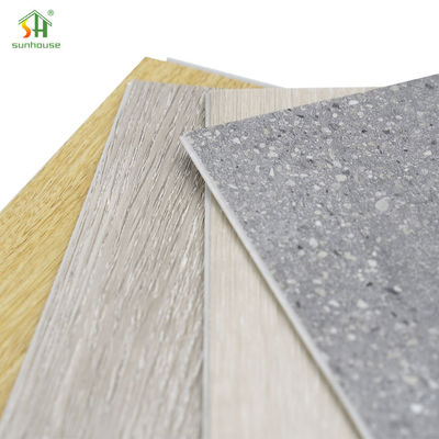 좋은 가격 고급 비닐 SPC 클릭 바닥 / SPC 딱딱한 코어 고급 비닐 바닥 사무실 온라인으로