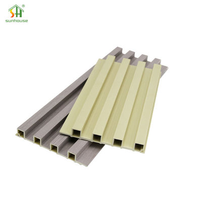 좋은 가격 방수 WPC 벽 패널, 야외 정원 장식용 친환경 벽 천장 온라인으로