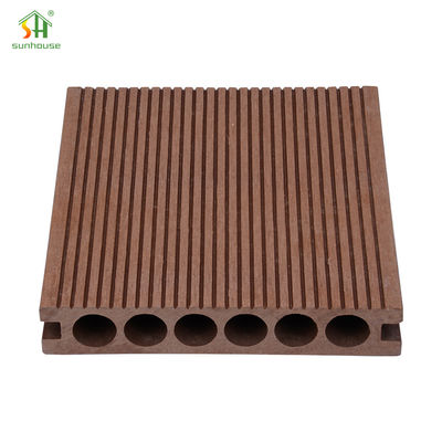 좋은 가격 미끄러지기 저항성 WPC 데크 바닥 18mm 실내 / 야외 공간 온라인으로
